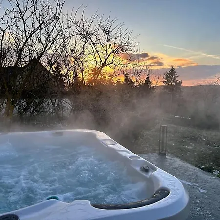 アパート Stabenhof Mosel - Private Sauna, Whirlpool Und ブローデンバッハ
