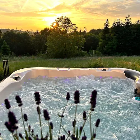 Stabenhof Mosel - Private Sauna, Whirlpool Und アパート ブローデンバッハ